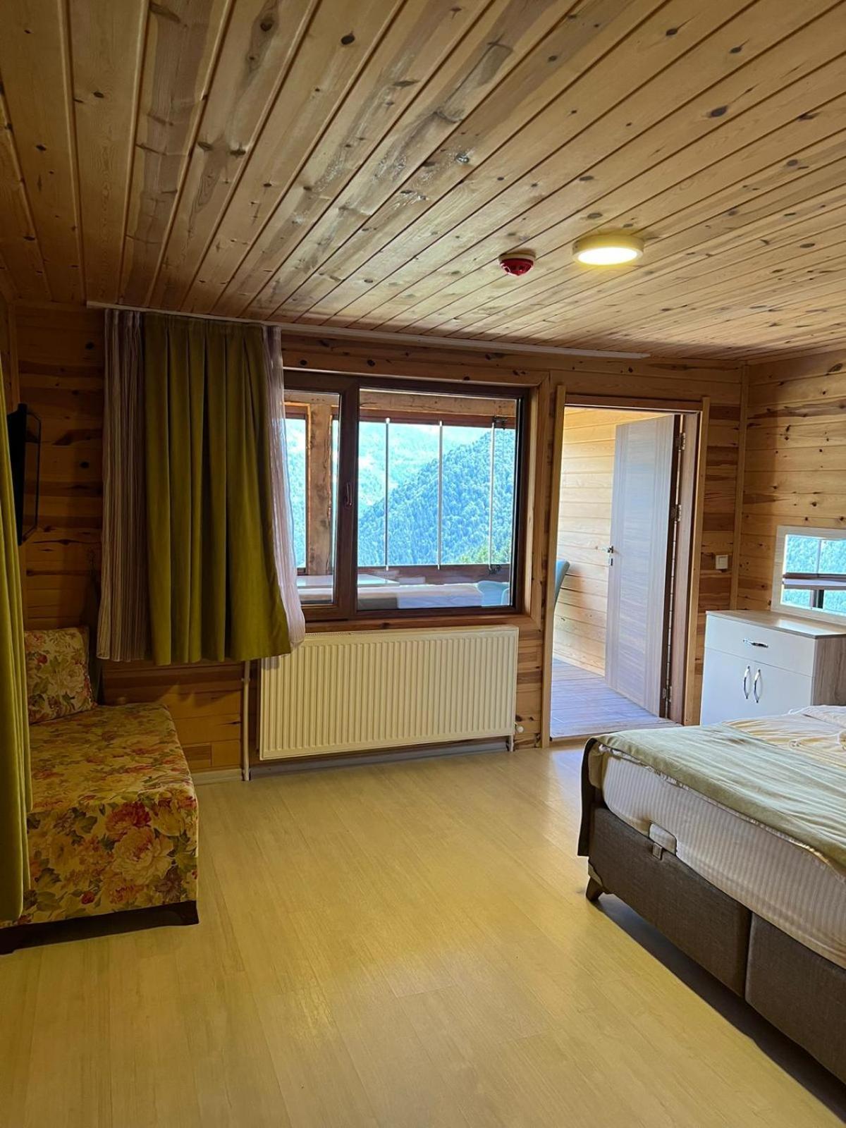Yesil Kosk Uzungöl